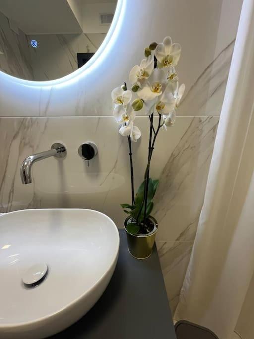 Luxury Close To Citylife Ferienhaus *