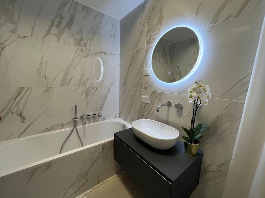 Luxury Close To Citylife